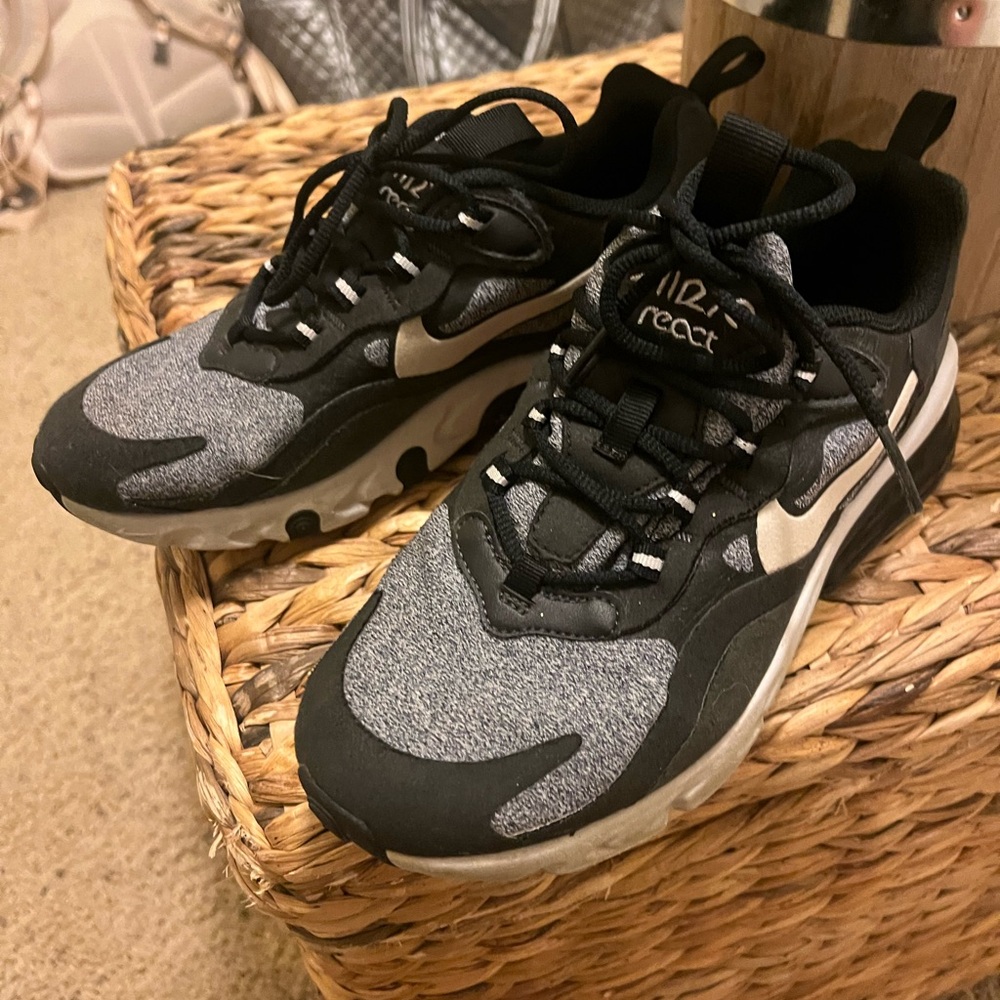 Nike 270 react